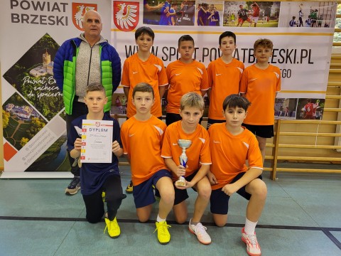 ID: Mistrzostwa Powiatu Brzeskiego w Futsalu Chłopców - 25.10.2025r. Czchów